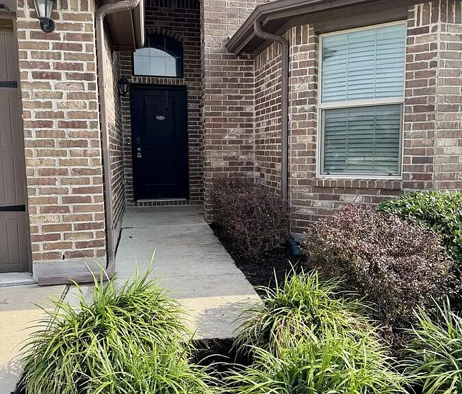 10008 Clemmons Rd — Photo 2