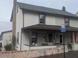 401 E Walnut St, Hazleton, PA 18201