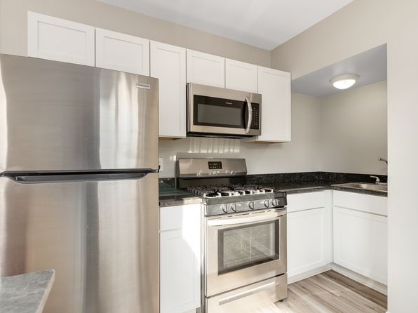 550 Parkview Dr #311