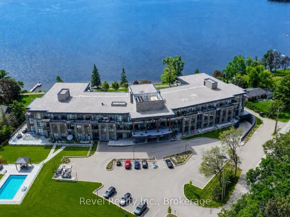 99 Louisa St #221, Kawartha Lakes, ON K0M 2B0