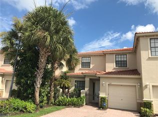 7488 Bristol Cir, Naples, FL 34120