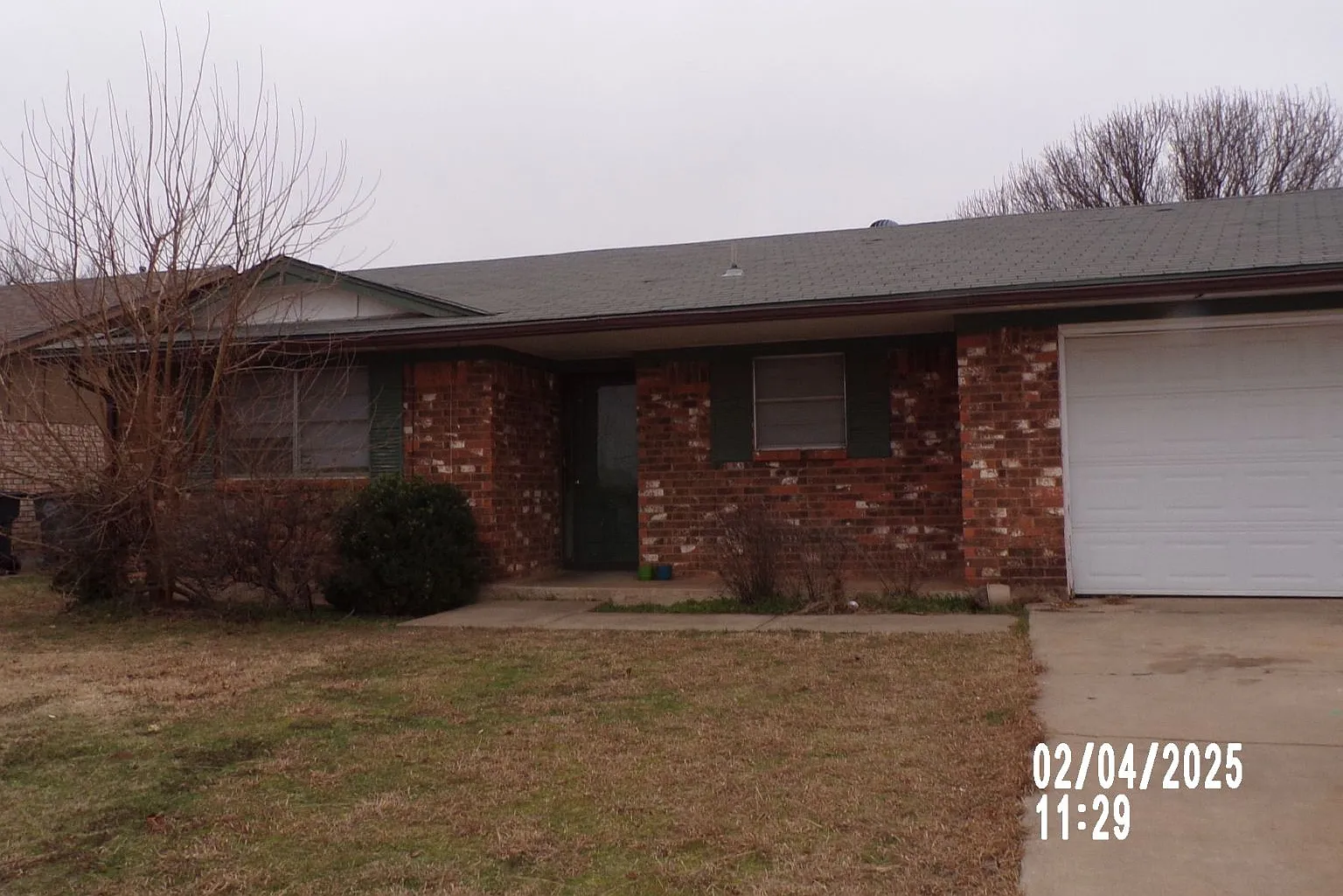Great home located in Parklane — Photo 1