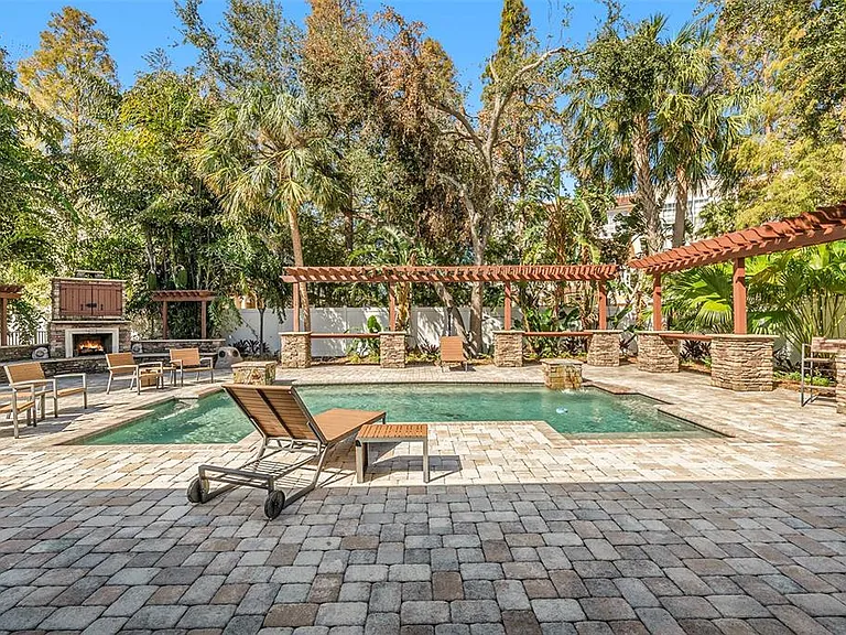 5701 S Macdill Ave — Photo 18