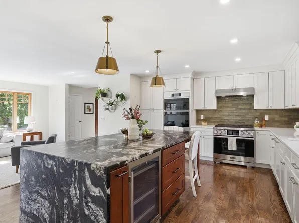 4011 Grimes Ave S, Edina, MN 55416