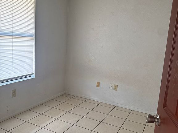 3rd image of 2503 Pecan Dr APT A