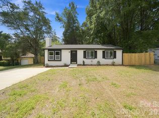 8114 Holly Hill Rd, Charlotte, NC 28227