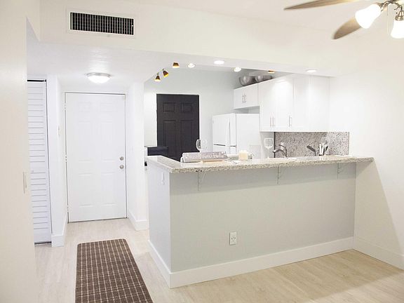 2nd image of 208 Meridian Ave APT 4
