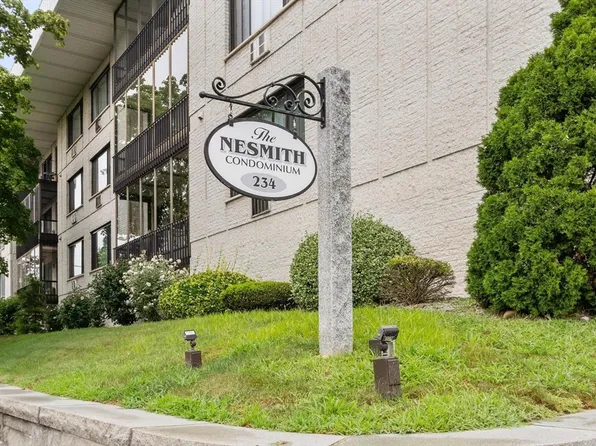 234 Nesmith St Unit 24, Lowell, MA 01852