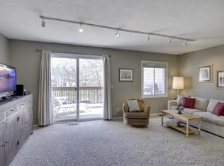 141 River Woods Ln, Burnsville, MN 55337