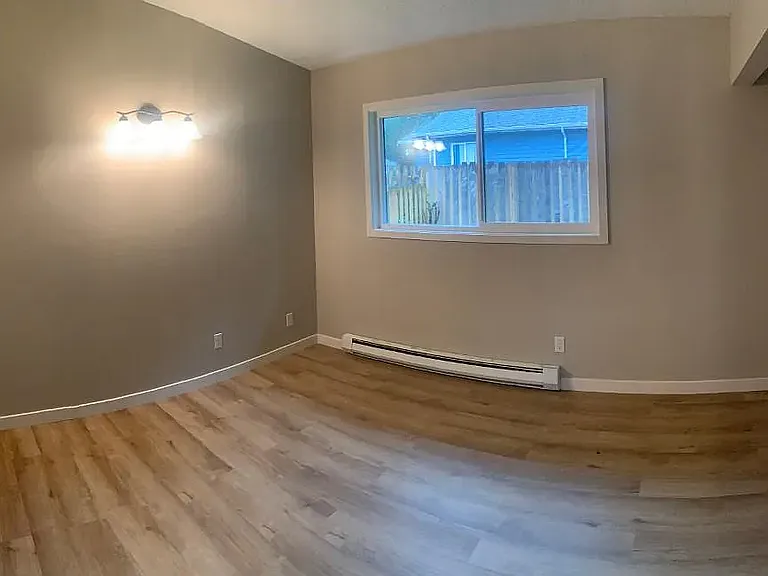 17215 NE Glisan St #17215 — Photo 7