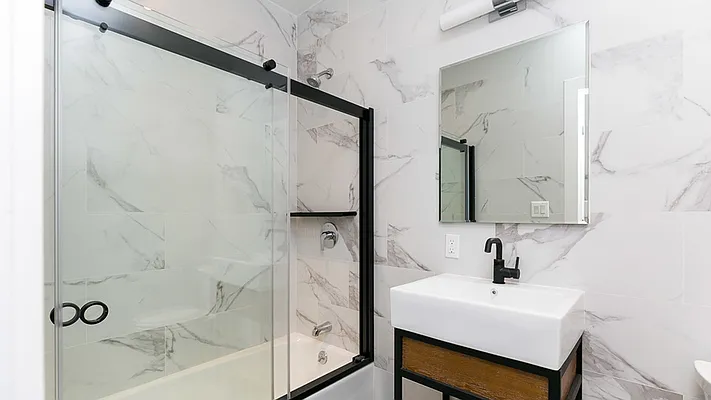 Rented by Nooklyn NYC LLC | media 11