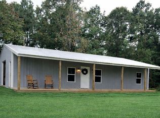 561 Moon Valley Rd, Gurdon, AR 71743