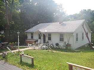 2209 Hillside Rd, Slatington, PA 18080