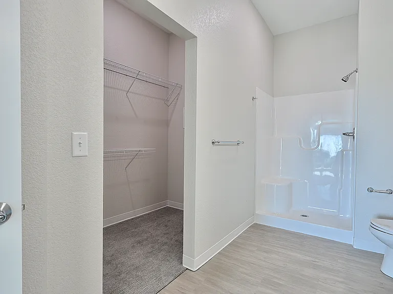 727 Poyntz Ave #414 — Photo 5