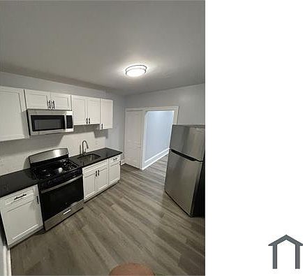 1st image of 2837 N Lawrence St