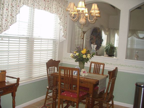 3rd image of 3136 Egyptian Ln