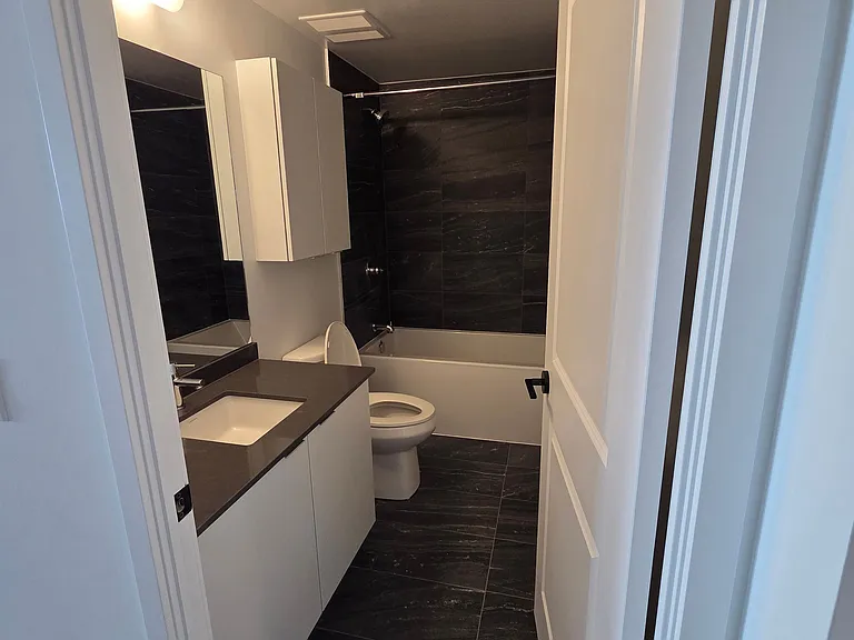 2075 Lakeshore Rd #2309 — Photo 24