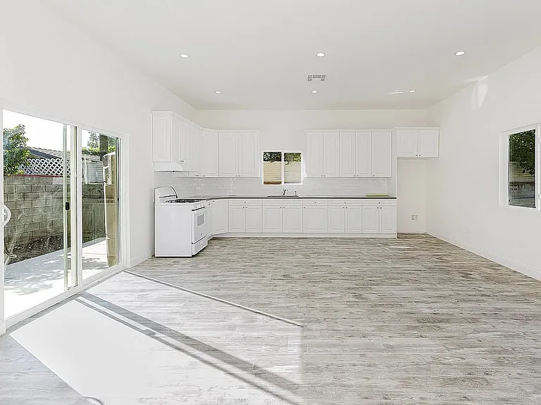 9958 Marklein Ave — Photo 18
