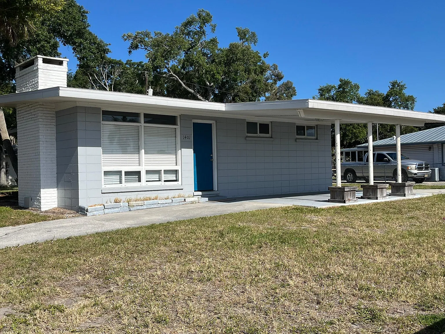 2 bed, 1100 sqft, $1,800 — Photo 1