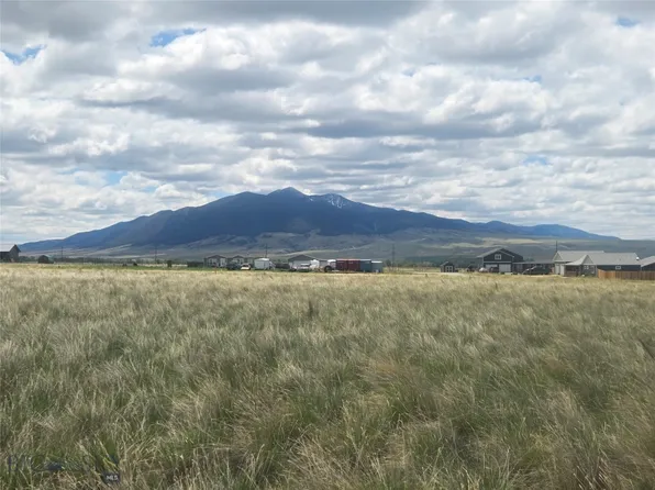 20 Pebble Ln, Sheridan, MT 59749