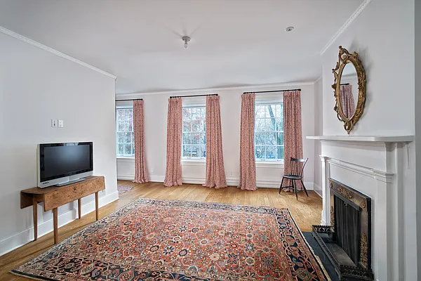 Rented by Compass | media 8