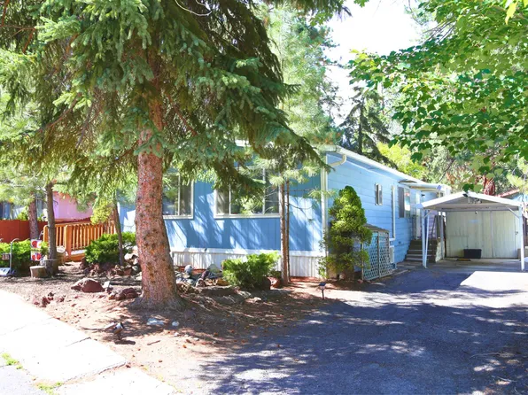 61040 S Queens Dr #14, Bend, OR 97702