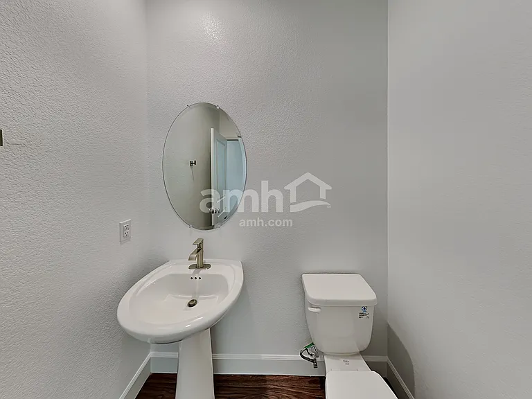 3332 Blodwen St — Photo 8
