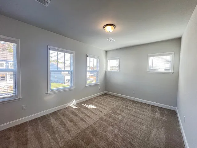 106 Highpointe Dr — Photo 17