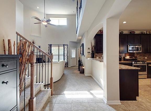 3rd image of 304 Carol Dr