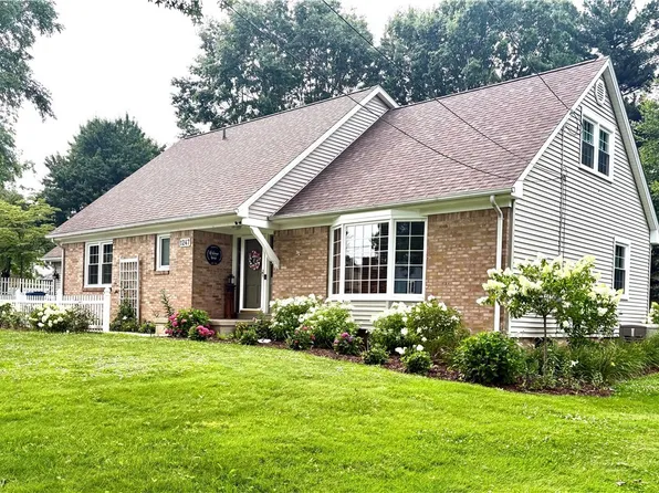 1247 Highland Ave, Salem, OH 44460