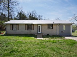 104 Hilltop Dr, Hendersonville, TN 37075