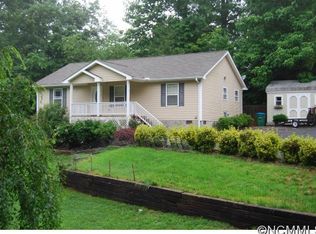 15 Kenlan Dr, Swannanoa, NC 28778