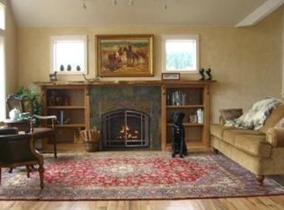 28555 Briggs Hill Rd, Eugene, OR 97405