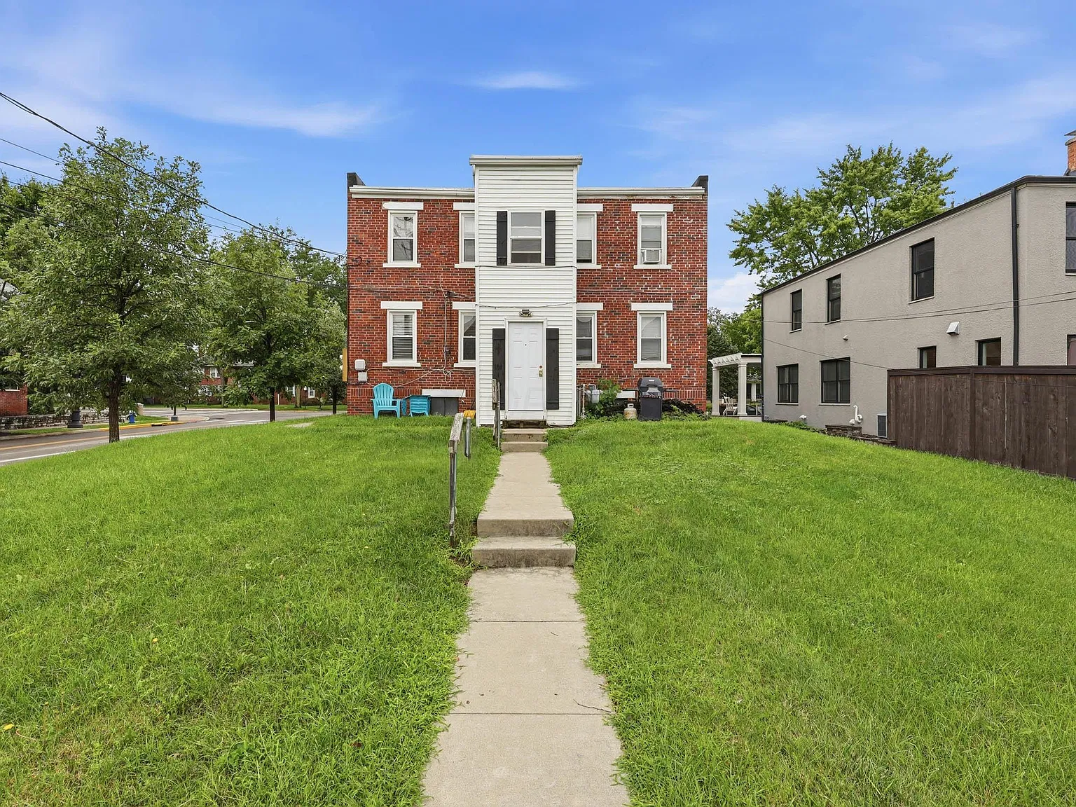 1 bed, 1.0 bath, 3840 sqft, $1,000 — Photo 4