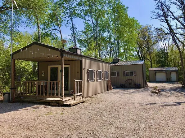 29638 Iris Rd, Fountain, MN 55935