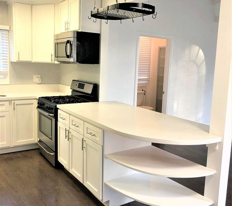 1st image of 7605 Lexington Ave Unit A