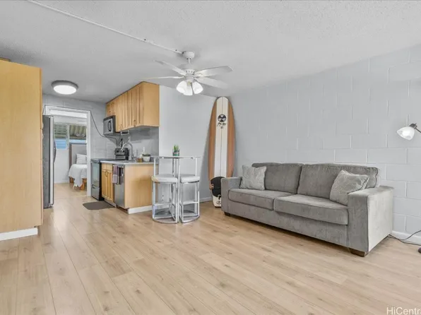 1427 Alexander St APT 308, Honolulu, HI 96822