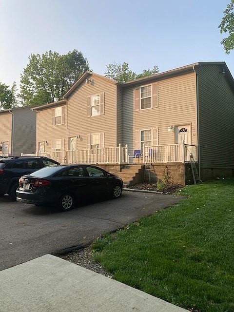 1st image of 4 Highland Dr