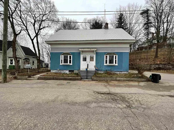 18 Harrison St, Laconia, NH 03246