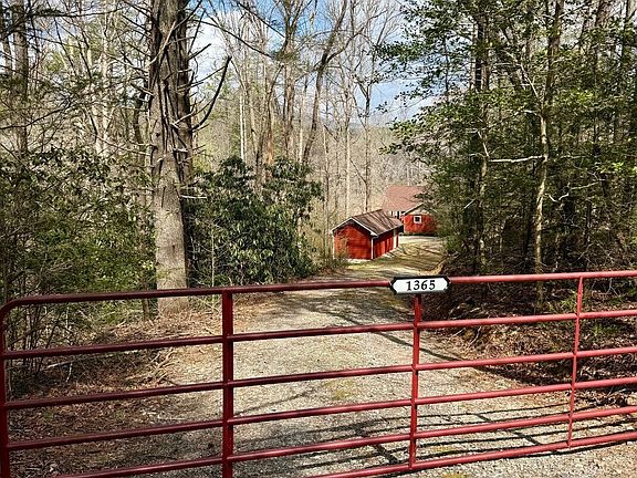 2nd image of 1365 Skylake Rd