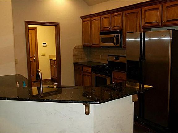 4th image of 1320 Cedar Creek Dr