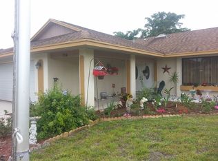 712 SE Starflower Ave, Port Saint Lucie, FL 34983