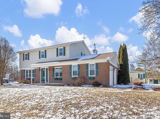 152 W Savannah Dr, Bear, DE 19701