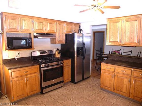 5th image of 8719 Royalhaven Dr