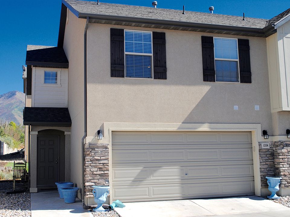 1st image of 1334 N Willow Way