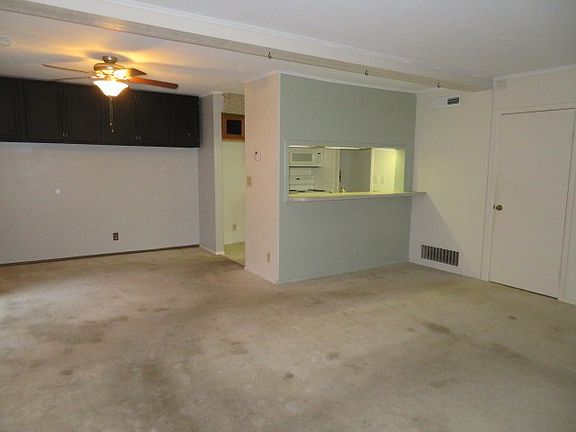 Additional Living Room