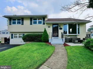 3581 Swiftwater Ln, Brookhaven, PA 19015