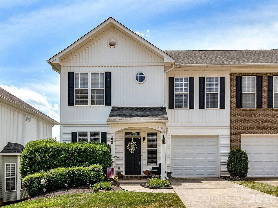 1st image of 2398 Woodridge Dr