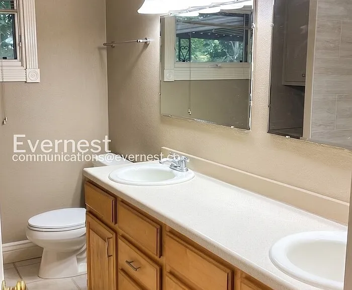 104 Princeton Rd — Photo 11