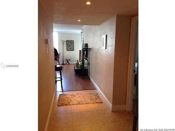 4th image of 5401 Collins Ave APT 219